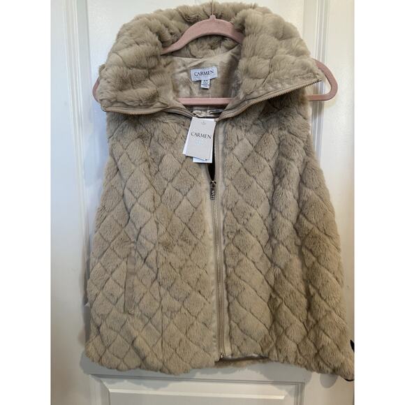 Carmen Marc Valvo Medium Faux Fur Vest Beige NWT - Picture 5 of 10